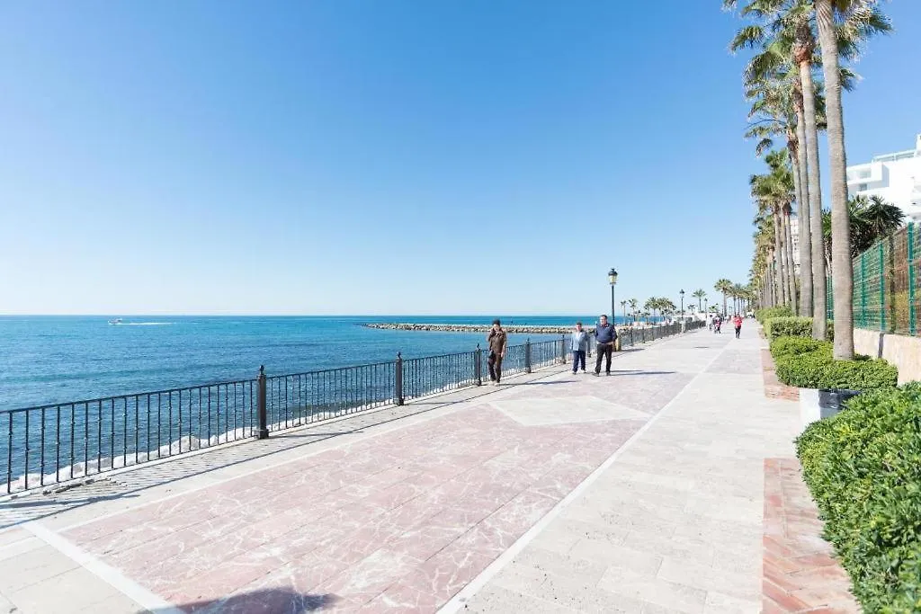 In Front Of Sea & Center Apartment Marbella Spain