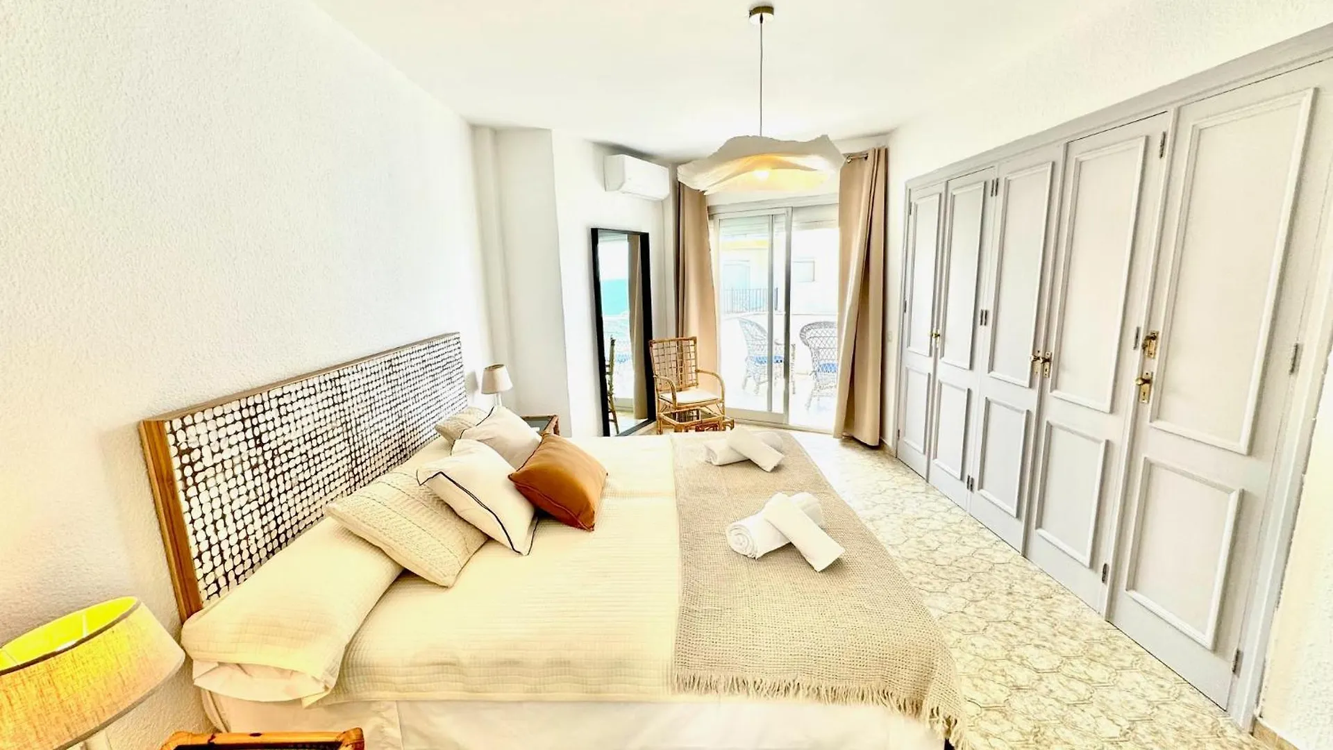 In Front Of Sea & Center Apartment Marbella